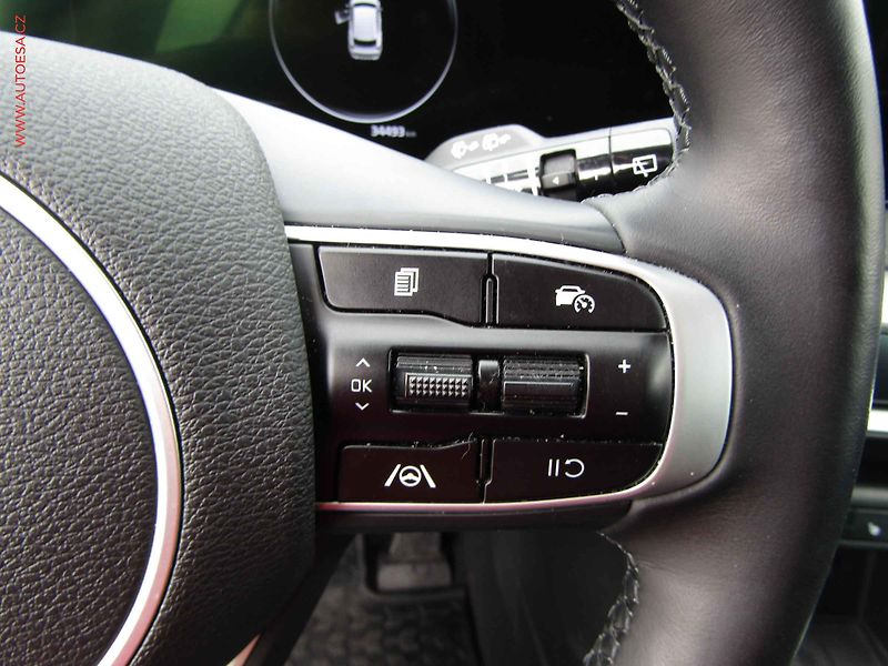Kia Sportage (2022) 1.6 T-GDi, 1.maj,ČR, TOP - fotka 19 z 26