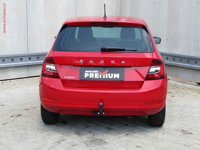 Škoda Fabia (2020) 1.0 TSI, 2.maj,ČR, Style, TZ - fotka 5 z 21