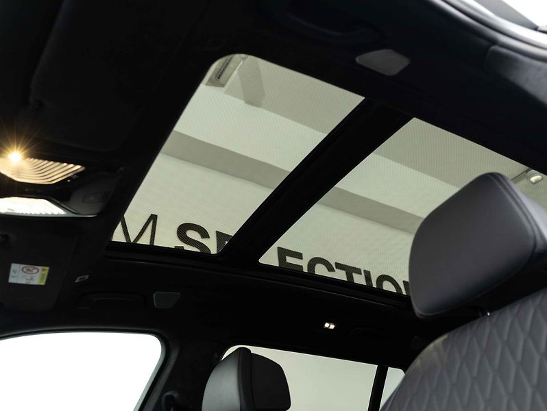 BMW X7 M60i xDrive - fotka 20 z 22