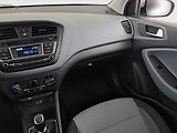 Hyundai i20 (2017) 1.2, Serv.kniha, Park. senzory - náhled 8