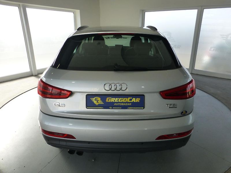 Audi Q3 (2012) 2,0TSI-125KW*NAVI**PARK.S**4X4 - fotka 6 z 26