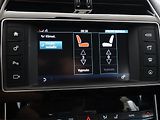 Jaguar XE (2016) 20d AWD, 4X4, Automat - náhled 16