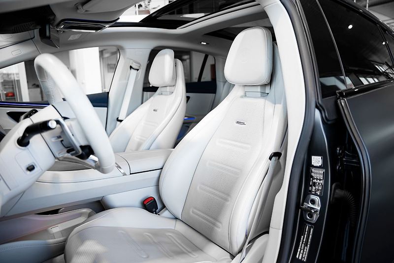 Mercedes-Benz EQE 53 AMG 4MATIC*hyperscreen MBUX - fotka 18 z 29