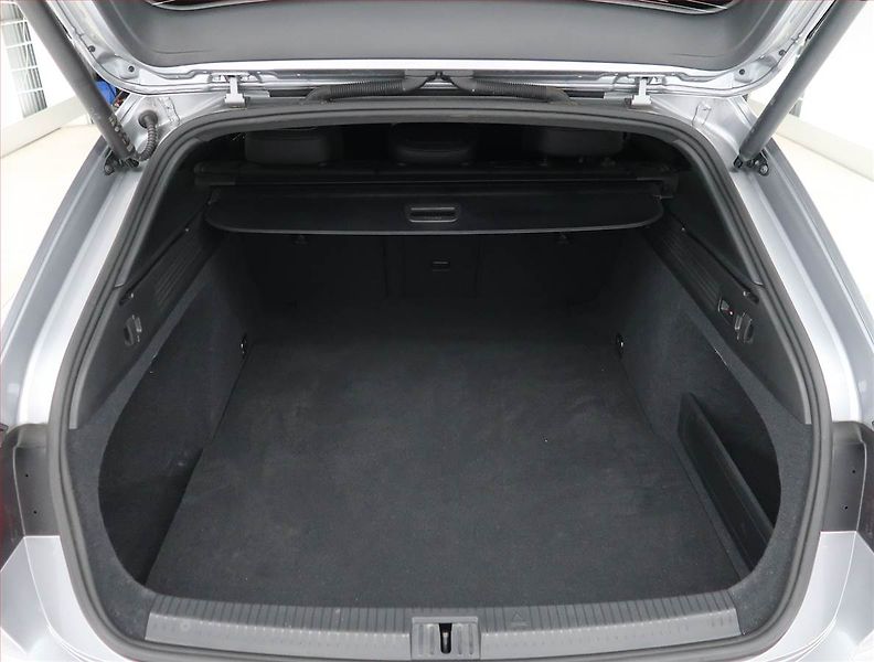 Volkswagen Arteon (2023) R-line 2.0 TDI - fotka 14 z 24