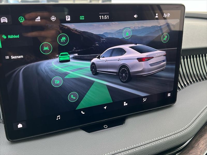 Škoda Superb 2,0 TDi 110 kW 7DSG L&K  IV. - fotka 26 z 32