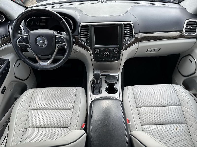Jeep Grand Cherokee (2017) 3.0 CRD AWD Aut. Summit - fotka 5 z 35