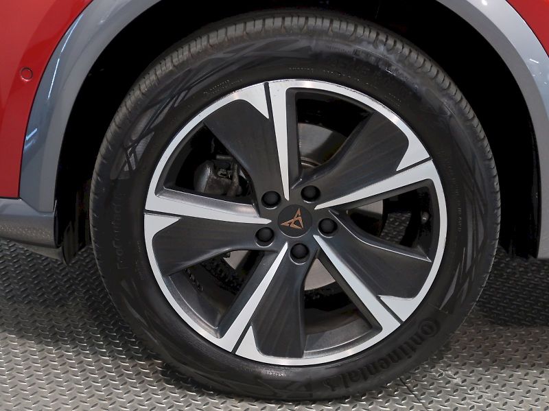 Cupra Formentor (2024) 1.5TSI 110KW DSG - fotka 12 z 45