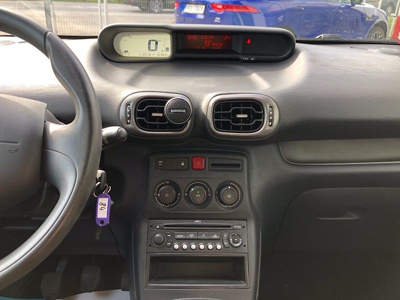Citroën C3 Picasso (2009) 1.4i - fotka 18 z 24