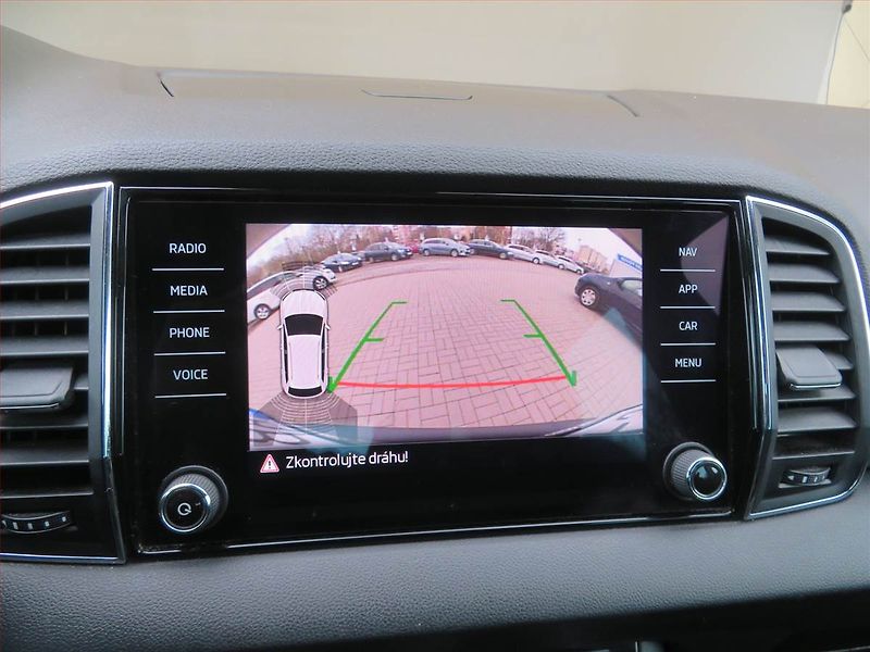 Škoda Karoq (2018) 2.0 TDI, 4X4, Automat - fotka 16 z 18