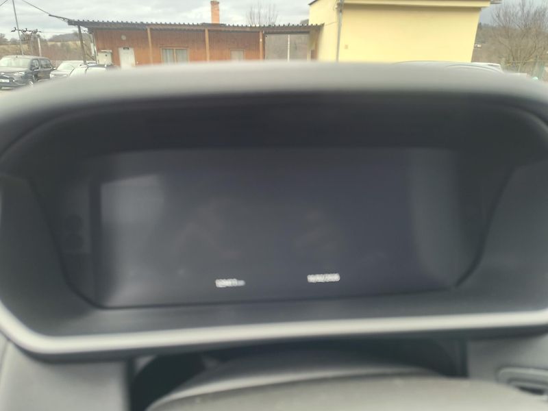 Land Rover Discovery (2018) 3.0 TD6 HSE AT 1.MAJ.ČR/VZDUCH - fotka 54 z 59