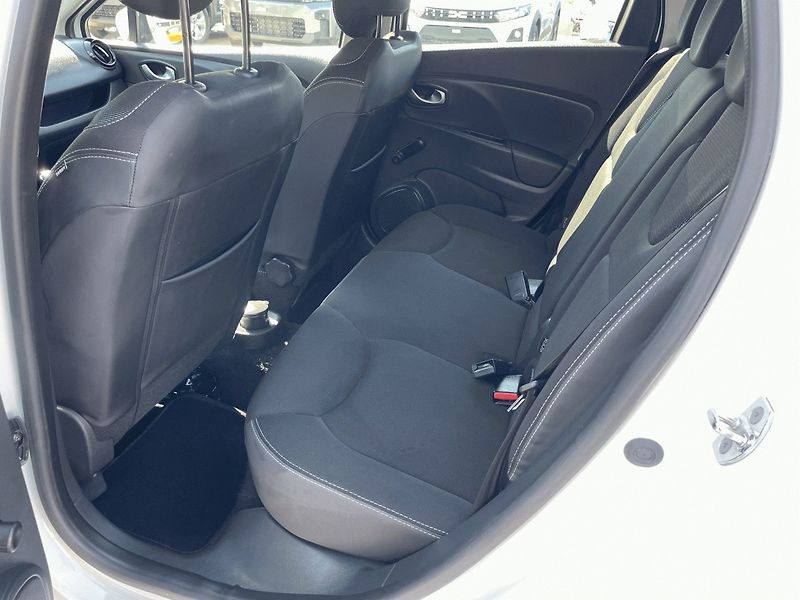 Renault Clio (2020) 0.9 TCe,56kW,1.Maj - fotka 19 z 32