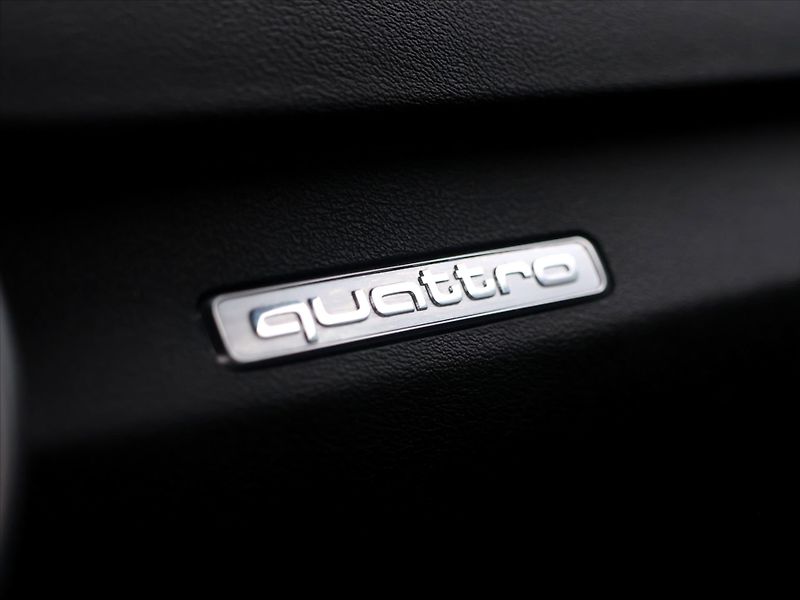 Audi TT 2,0 TFSI 169kW Quattro S-Line - fotka 30 z 38