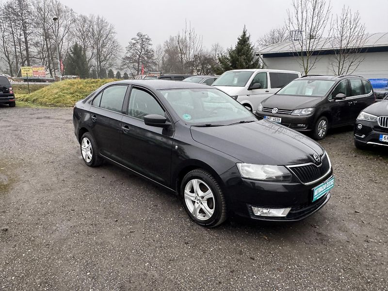 Škoda Rapid 1.2 TSI PARKTRONIC - fotka 3 z 17