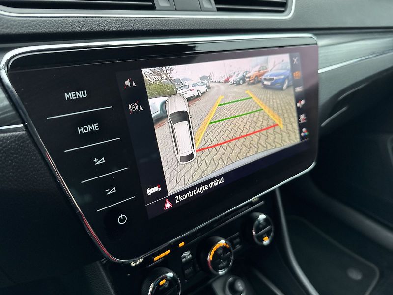 Škoda Superb (2022) Combi 2.0 TDI DSG Style - fotka 18 z 36