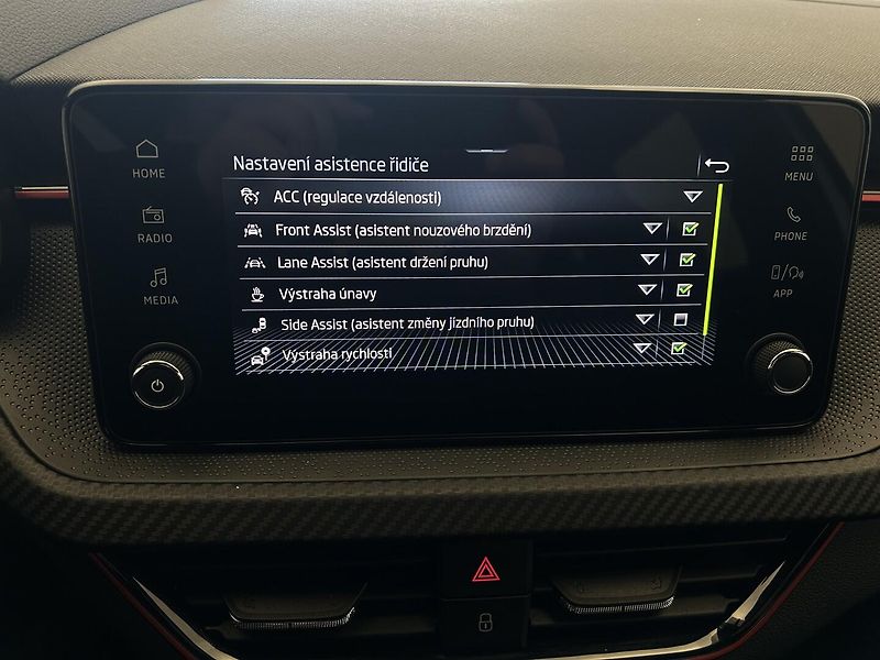 Škoda Scala 1.5 TSI Monte Carlo - fotka 13 z 24