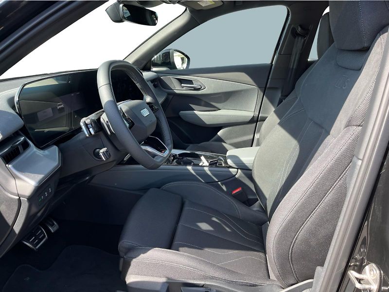 Audi Q3 2.0TDI S-LINE - fotka 11 z 21