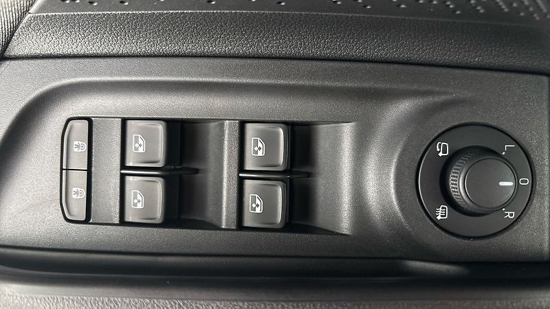 Škoda Enyaq 82 kWh AUT 80x Clever - fotka 23 z 32