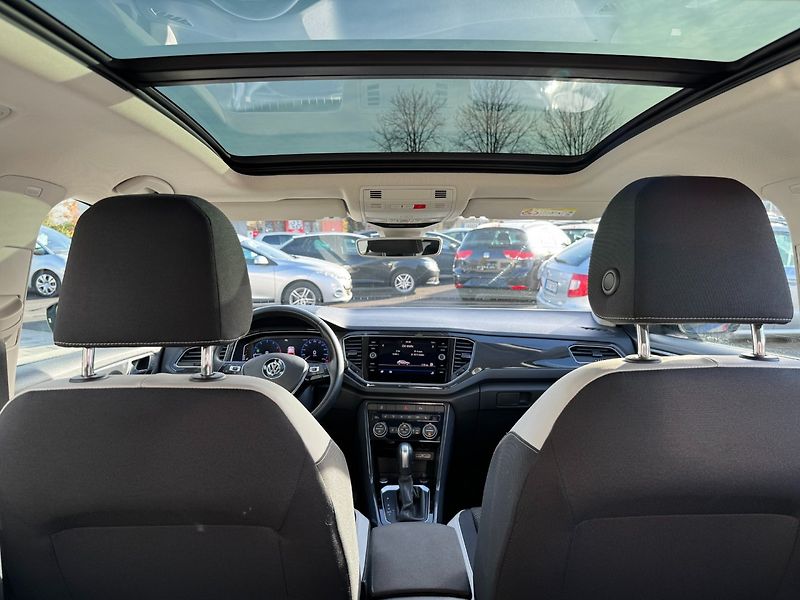 Volkswagen T-Roc (2019) SPORT 1.5 TSI DSG - fotka 25 z 40