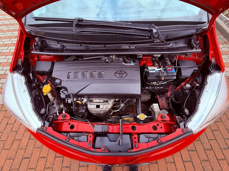 Toyota Yaris 1.33 Dual VVT-i Active, ČR - fotka 20 z 21