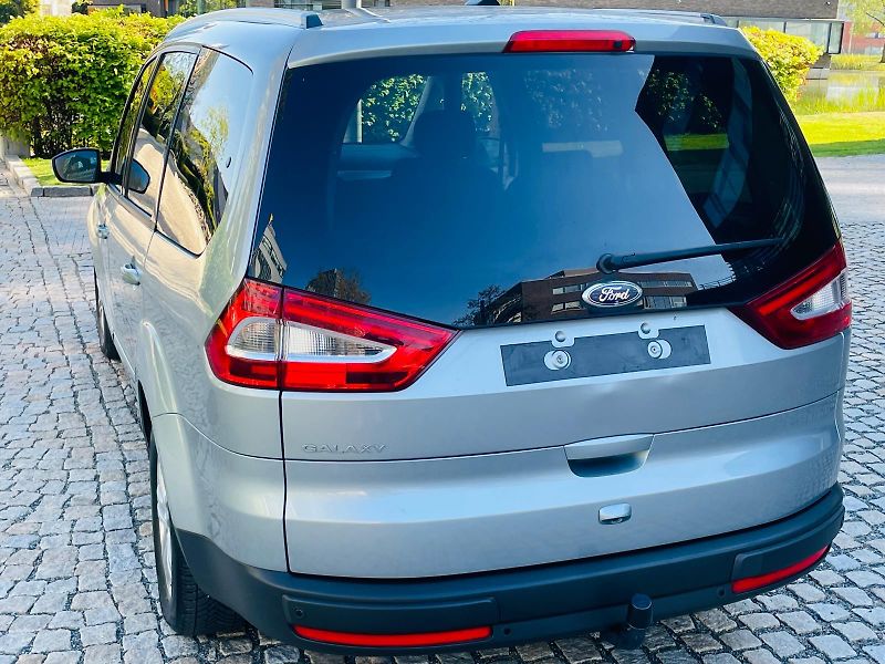 Ford Galaxy 2.0TDCi MANUÁL 7 MÍST VÝHŘEV - fotka 15 z 49