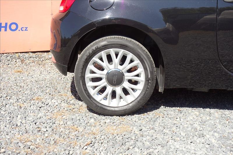Fiat 500C 1,0 i BSG, SERVIS. KN., NAVI. - fotka 9 z 41