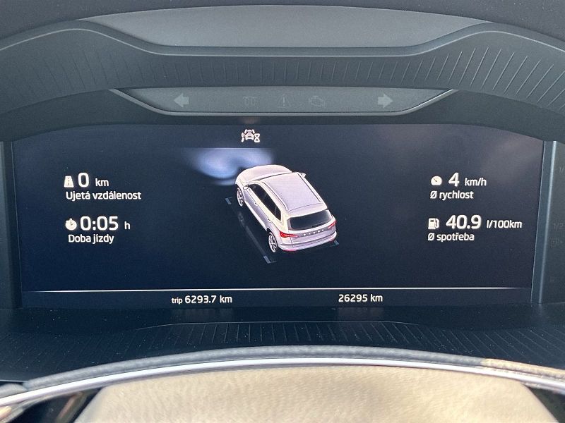 Škoda Karoq (2024) 1.5 TSI DSG Style - fotka 6 z 32