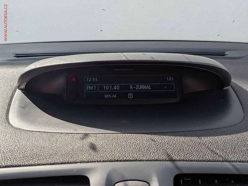 Renault Mégane (2015) 1.5dCi, AC, temp - fotka 12 z 17