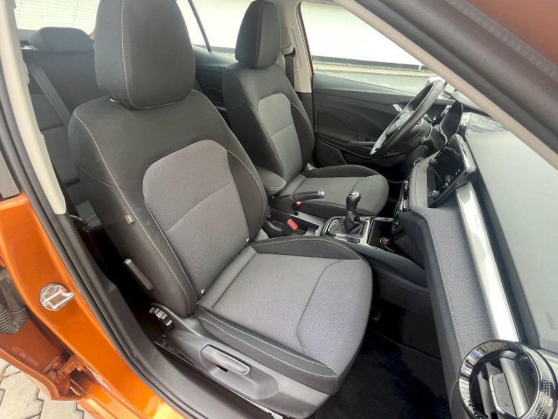 Škoda Fabia (2025) Selection 1.0TSi 70kW 5°manuál - fotka 17 z 29
