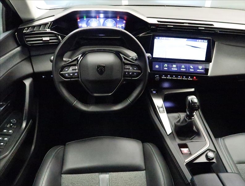Peugeot 308 1,2 PT ALLURE NAVI KAMERA ČR - fotka 12 z 47