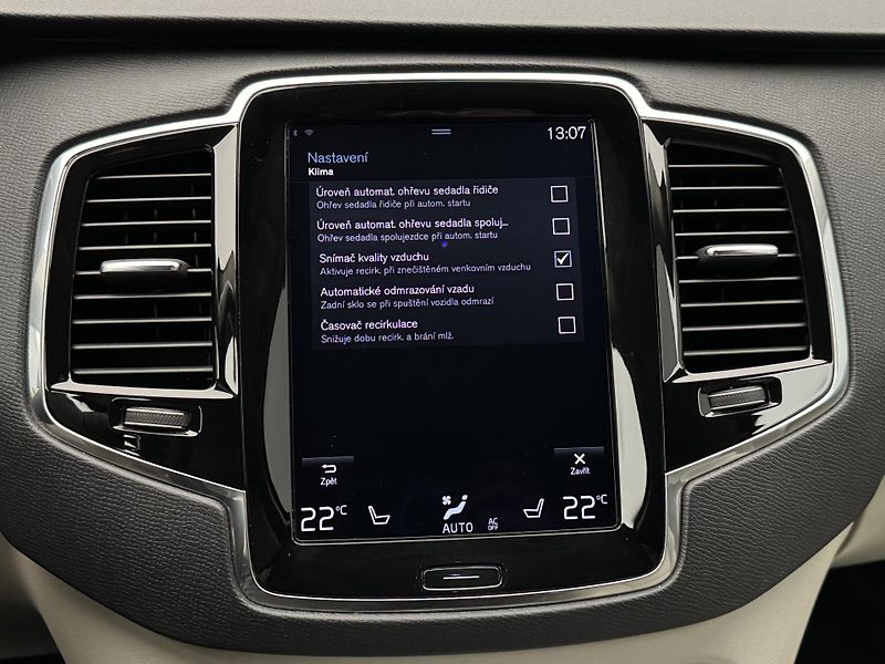 Volvo XC90 D5 AWD INSCRIPTION AUT CZ - fotka 30 z 32
