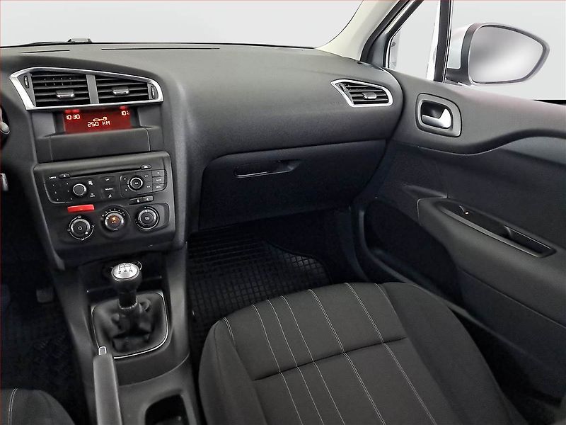 Citroën C4 (2014) 1.6 HDi, Serv.kniha, Tempomat - fotka 8 z 16