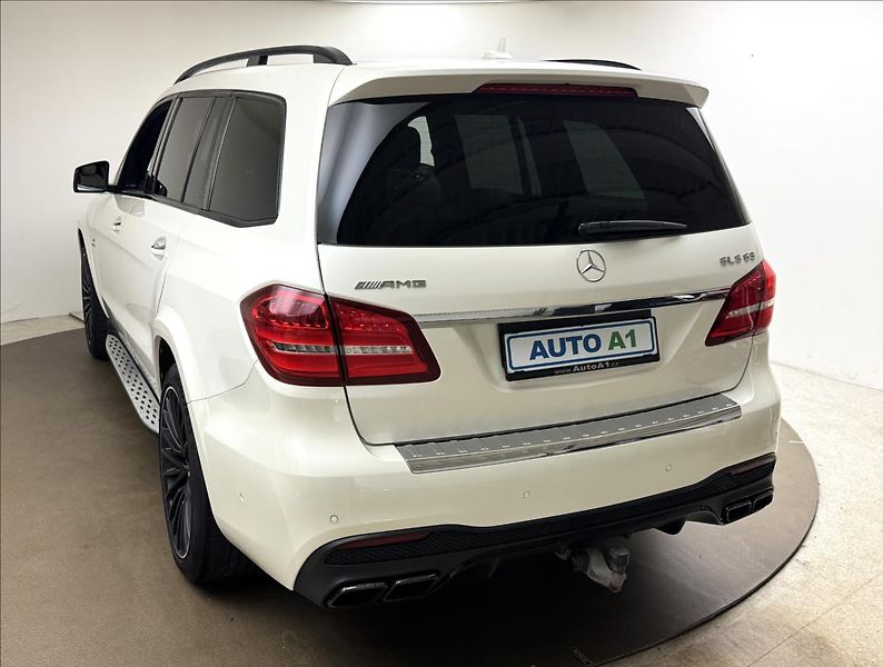 Mercedes-Benz GLS 5,5 63AMG DESIGNO NZTOP PANO - fotka 6 z 61