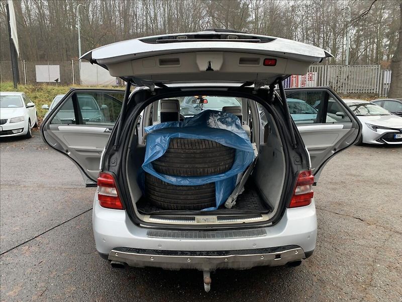 Mercedes-Benz Třídy M 4,0 CDI - fotka 19 z 21