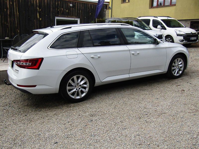 Škoda Superb (2016) 1.6 TDI 88kW - fotka 10 z 38