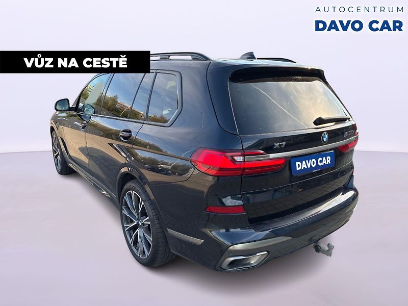 BMW X7 3,0 M50d xDrive 294kW CZ FULL - fotka 2 z 12