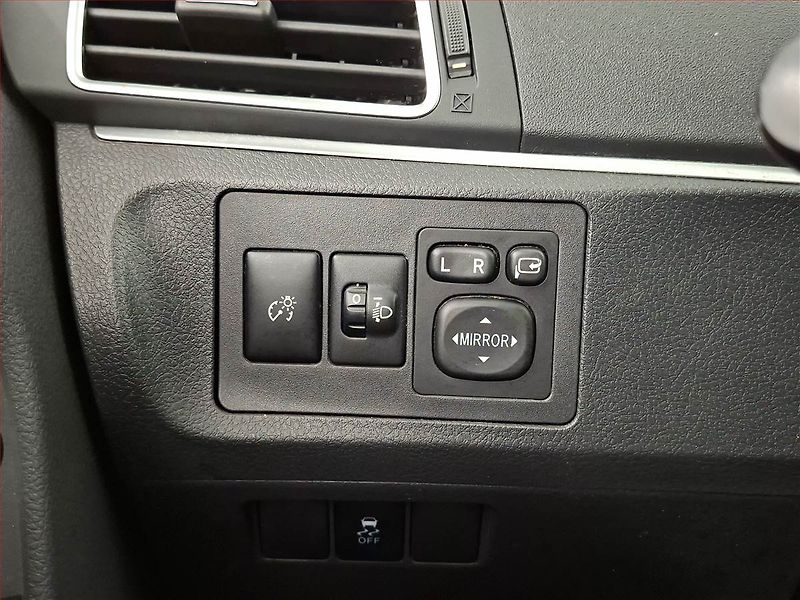 Toyota Verso (2013) 1.8 Valvematic, ČR,1.maj - fotka 16 z 17