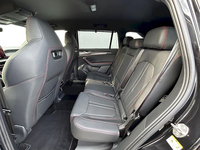 Škoda Kodiaq (2026) 2.0 TSI 195kW 4x4 DSG RS - fotka 28 z 35