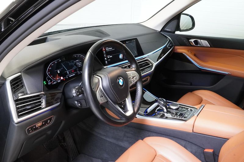 BMW X7 Xdrive40d,1MAJ,ČR,DPH,Tažné - fotka 17 z 45