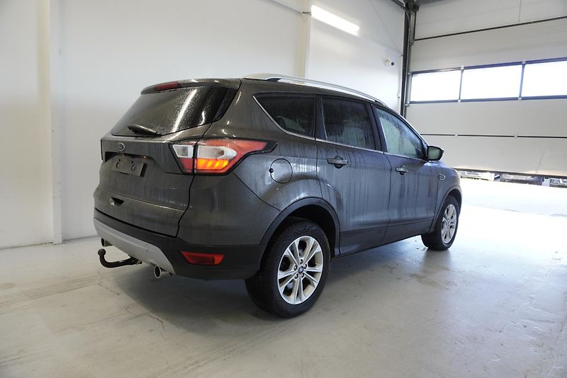 Ford Kuga (2019) 2.0 TDCI TITANIUM AUTOMAT - fotka 6 z 31