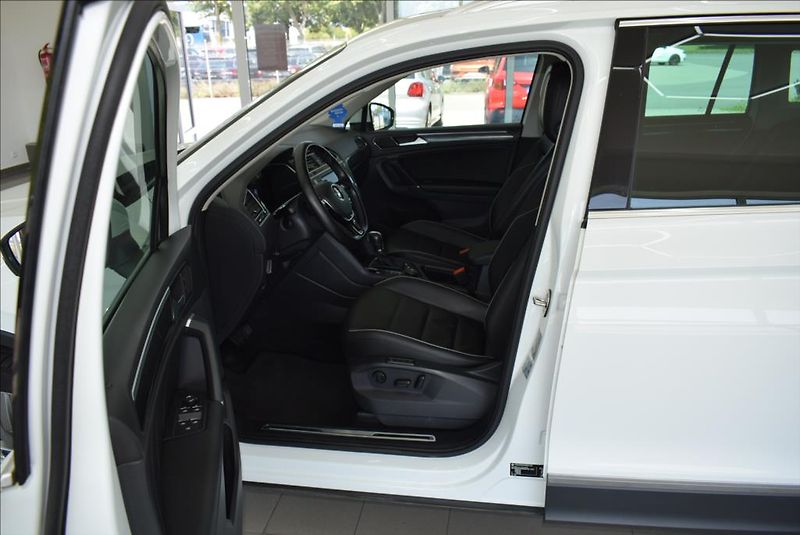 Volkswagen Tiguan 2,0 TDI, DSG,Head Up,Virtual, - fotka 10 z 55