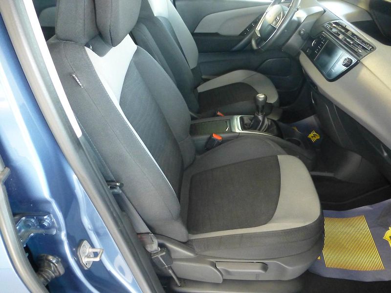 Citroën Grand C4 Picasso (2015) 1,6HDI*DIGI*NAVIGACE*ALU*7MIST - fotka 19 z 29