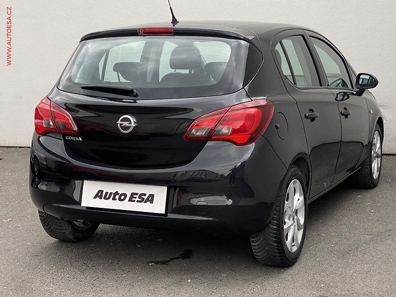 Opel Corsa (2015) 1.4, Edition - fotka 4 z 17