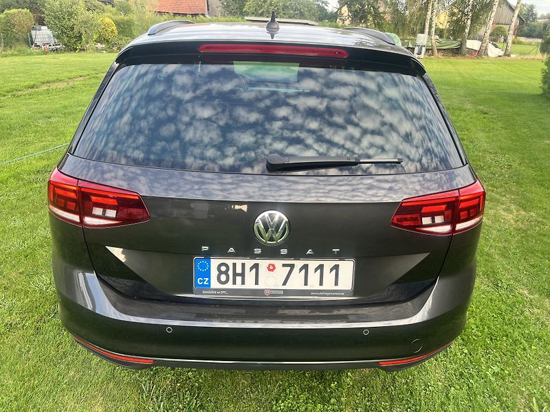 Volkswagen Passat 2.0TDI 110KW,NAVI,LED,APP,ALU - fotka 6 z 47