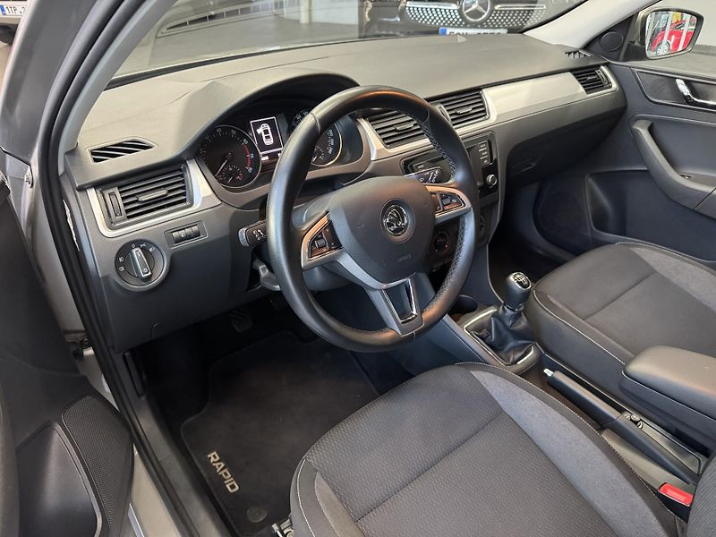 Škoda Rapid (2015) 1.2TSI Ambition ČR - fotka 4 z 18