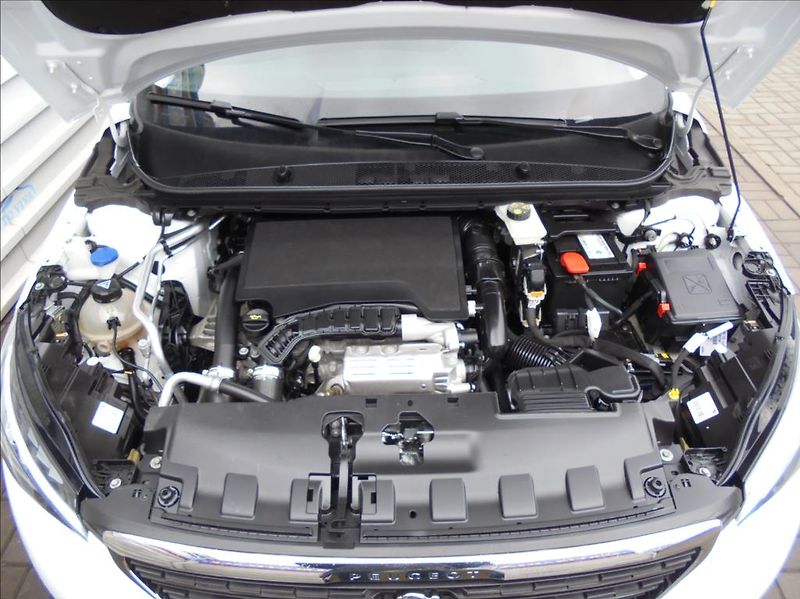 Peugeot 308 1,2 PureTech 81kw,Po SERVISU!! - fotka 24 z 29