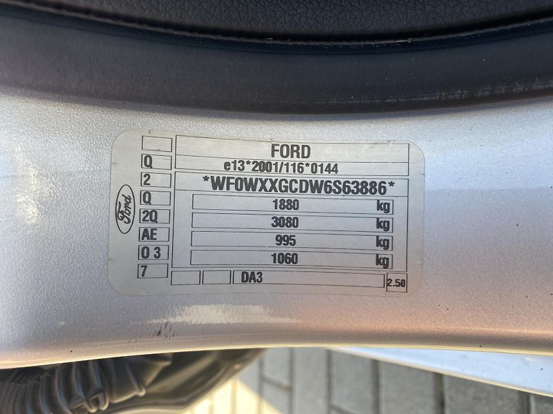 Ford Focus (2006) 1.6TDCi,ESP,EL. SEDAČKY - fotka 31 z 31