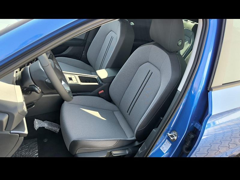 Seat Leon (2026) SP Style 1.5 TSI 115k 6M - fotka 11 z 32