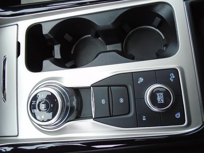 Ford Explorer 3,0EcoBoost Plug-in-Hybrid ST - fotka 31 z 50