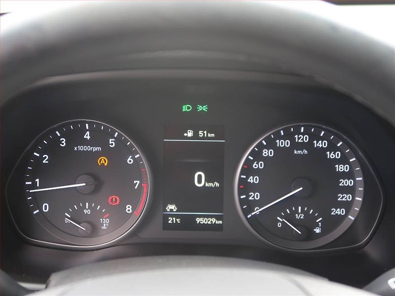 Hyundai i30 (2018) 1.4 CVVT, Serv.kniha, Tempomat - fotka 11 z 18