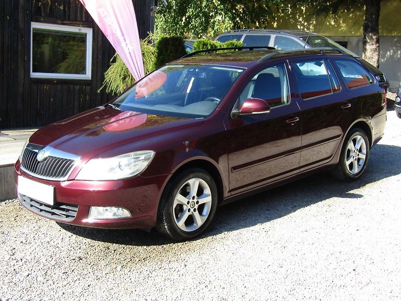 Škoda Octavia (2010) 1.6 TDI 77kW  DSG - fotka 1 z 34